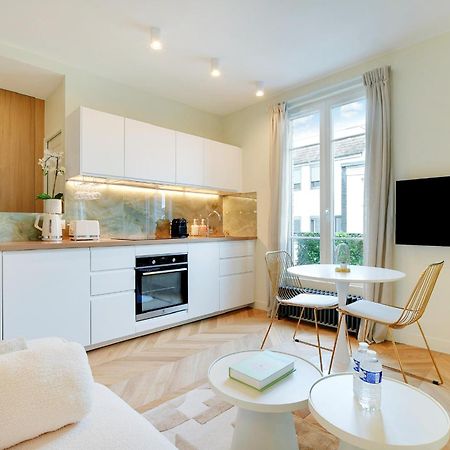 Suite Deluxe 1 By Les Maisons De Charloc Homes 불로니으 빌렁꾸흐 외부 사진